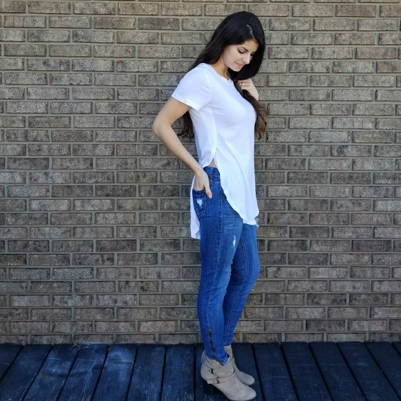 ▫️LAST 1▫️Back To Basics Side Slit Tee - Picture 4 of 8